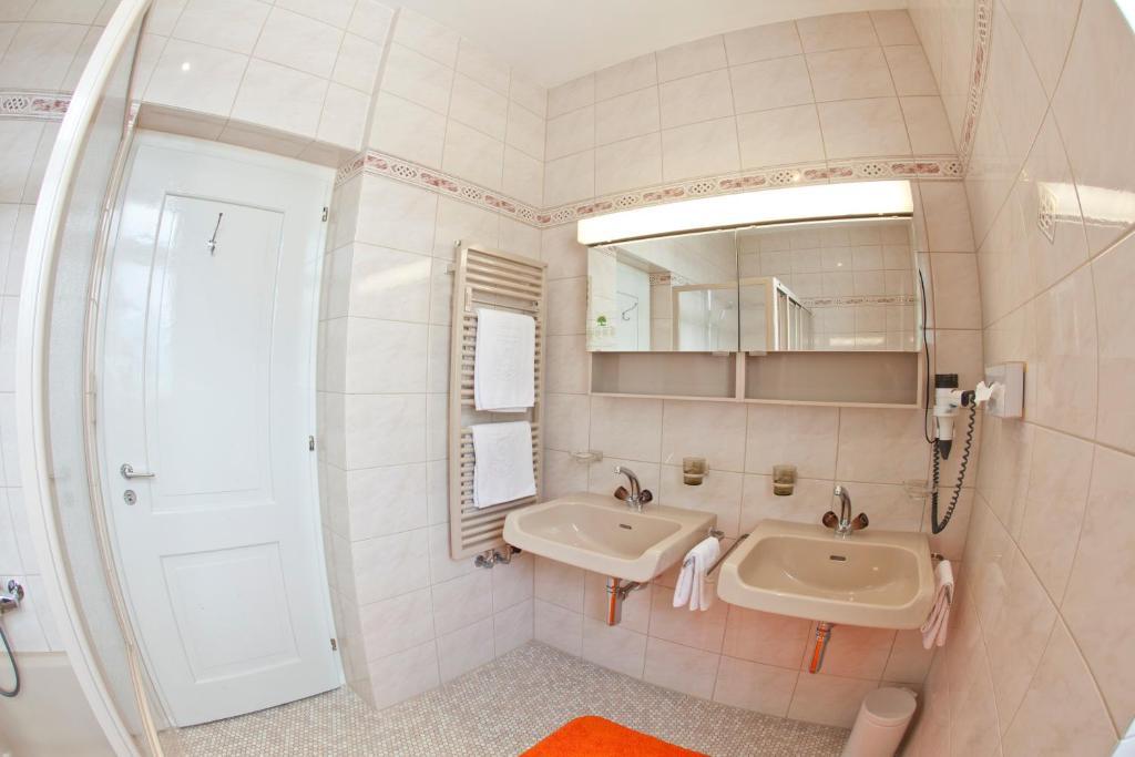 Hotel Post Pontresina Szoba fotó